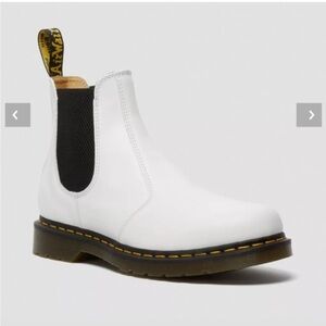 Doc martins Chelsea boots size 6